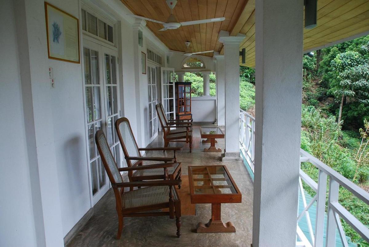 Forest Edge Hotel Ginigathena Екстер'єр фото