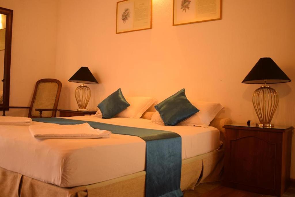 Forest Edge Hotel Ginigathena Екстер'єр фото