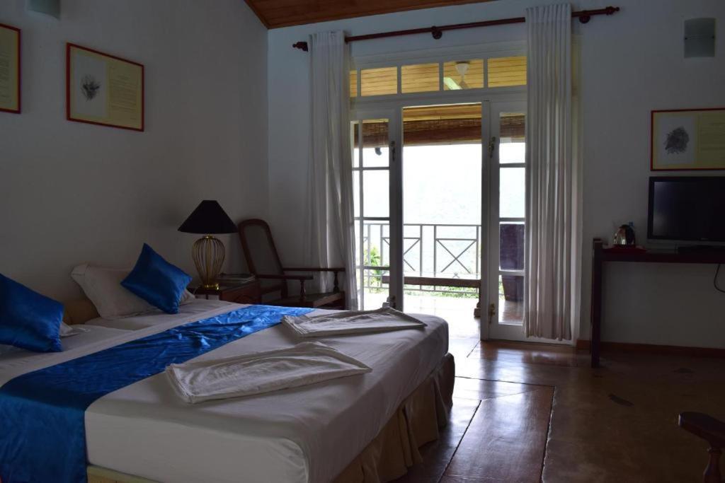 Forest Edge Hotel Ginigathena Екстер'єр фото